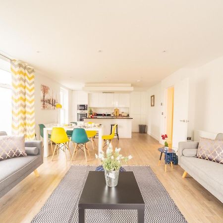 St Johns Road Apartments Perfect Location Watford  Eksteriør bilde