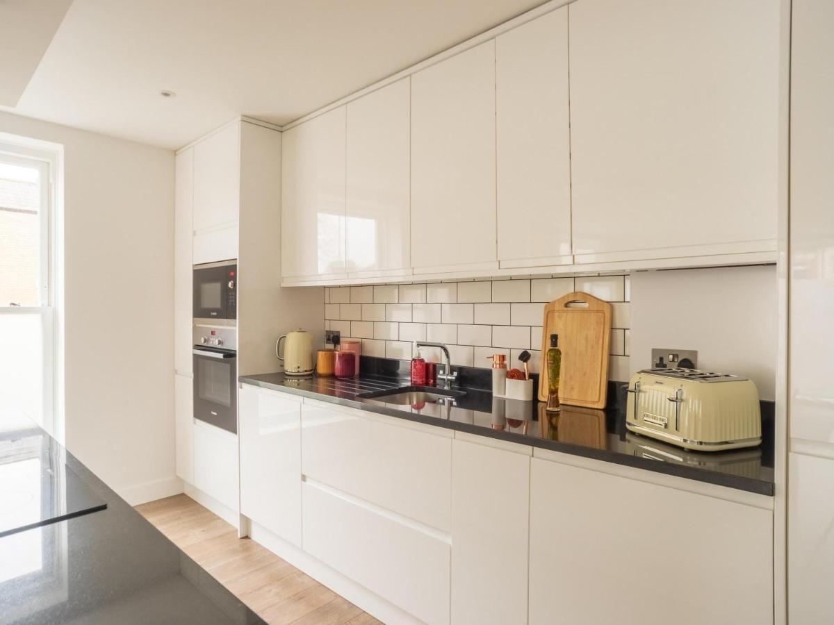 St Johns Road Apartments Perfect Location Watford  Eksteriør bilde